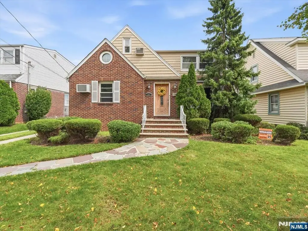 267 Lawrence Avenue, Hasbrouck Heights, NJ 07604 - #1