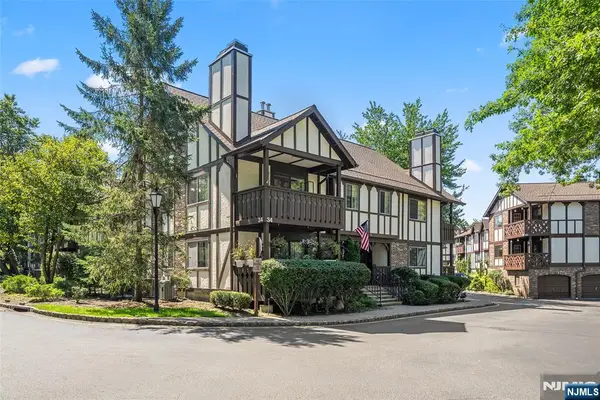 3402 Whittier Court, Mahwah, NJ 07430
