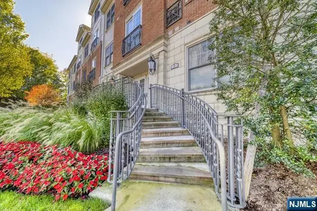 1109 The Plaza, Tenafly, NJ 07670 - #2