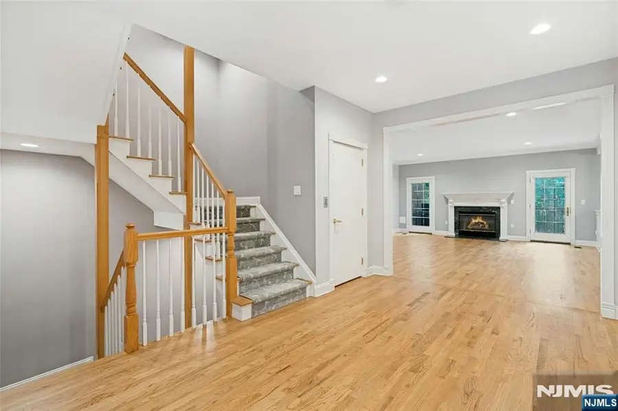 205 Bearwoods Road, Park Ridge, NJ 07656 - #3