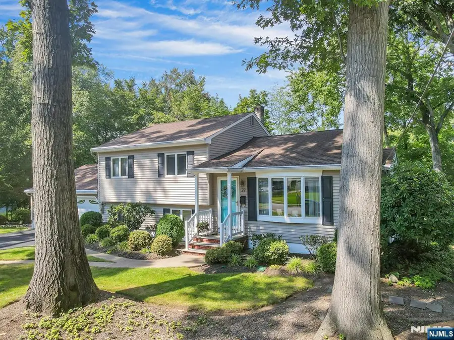 27 Mary Lane, Waldwick, NJ 07463 - #2