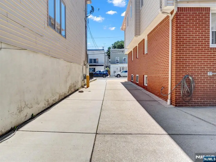 69 Lincoln Street, Fairview, NJ 07022 - #2