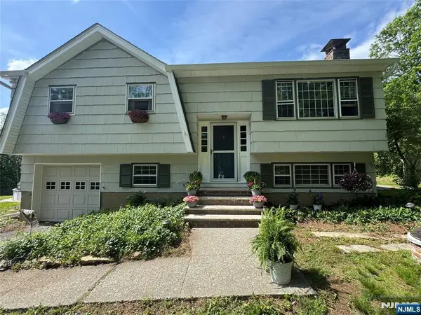 55 Mary Ann Road, Jefferson Township, NJ 07438