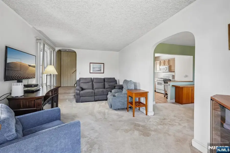 146 Bergen Avenue, North Arlington, NJ 07031 - #2