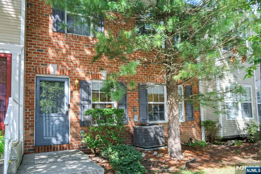 2206 Lancaster Court, Mahwah, NJ 07430 - #2