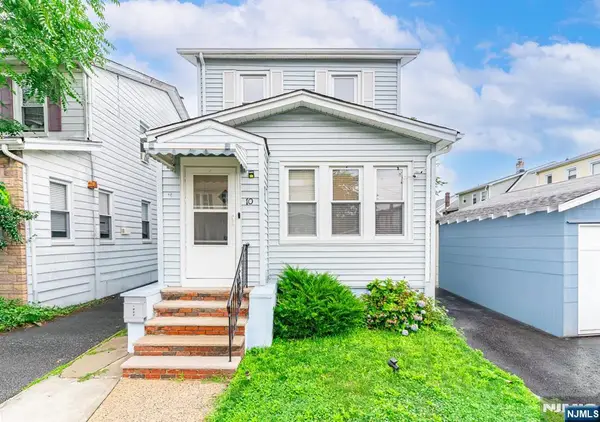 10 Lentz Place, Irvington, NJ 07111
