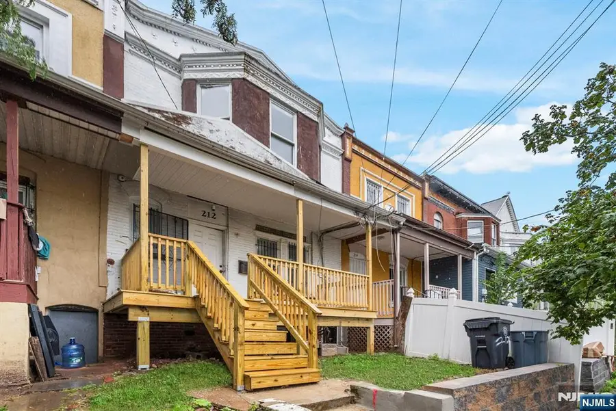 212 11th Street, Newark, NJ 07107 - #3