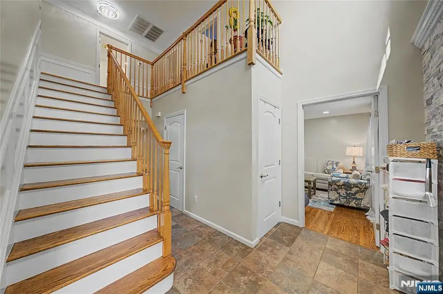 631 Oak Avenue, Saddle Brook, NJ 07663 - #3