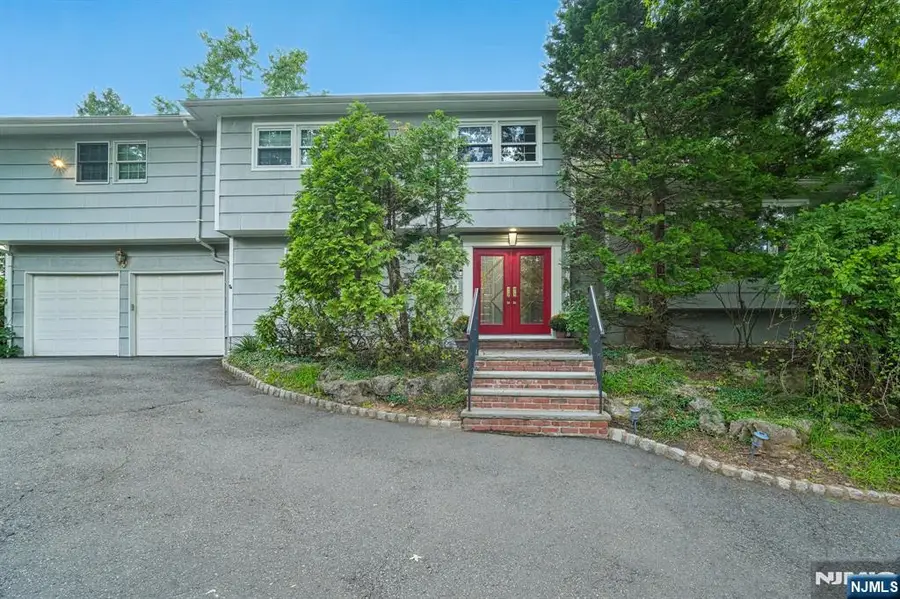 30 Connel Drive, West Orange, NJ 07052 - #2