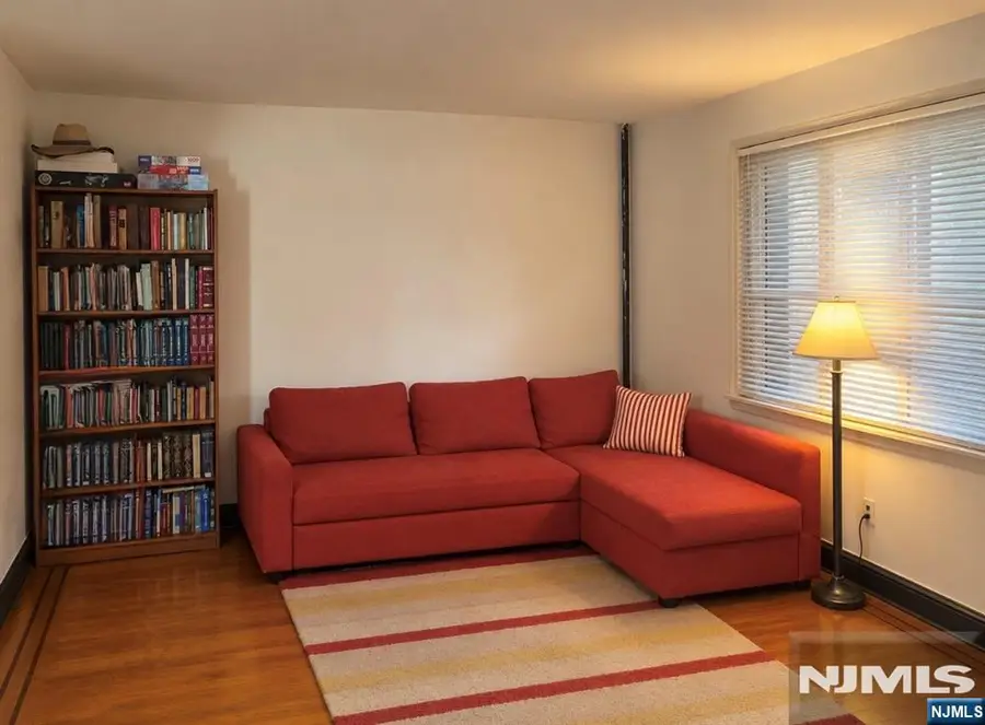 10 Bond Street, Jersey City, NJ 07306 - #3
