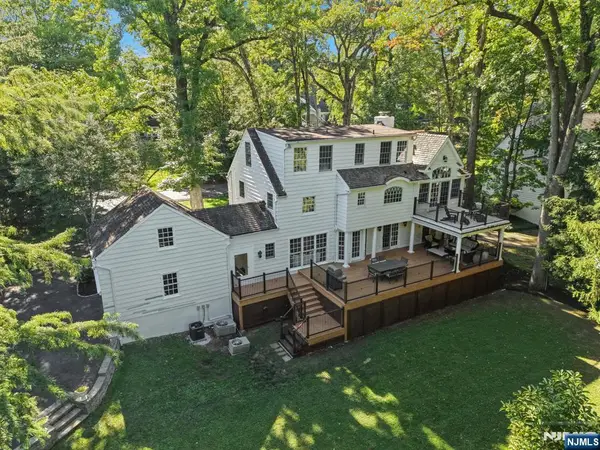10 Delwick Lane, Millburn, NJ 07078