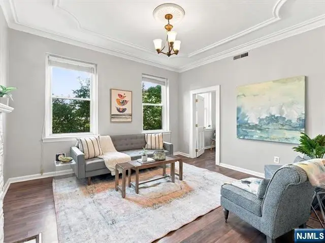 35 Waverly Street 3a, Jersey City, NJ 07306 - #2
