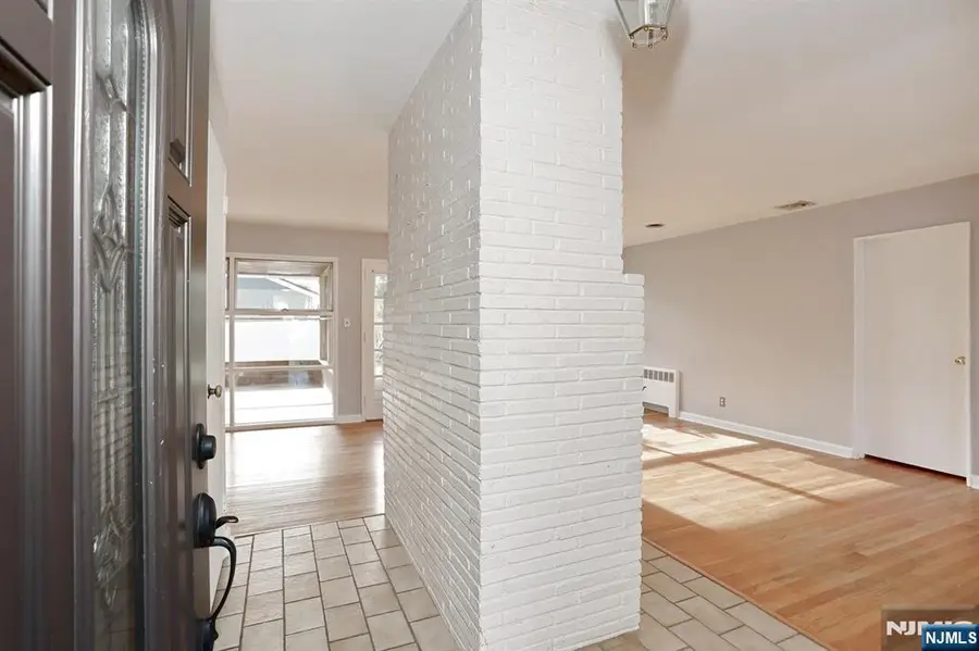 27 BRIARCLIFF Road, Hillsdale, NJ 07642 - #3