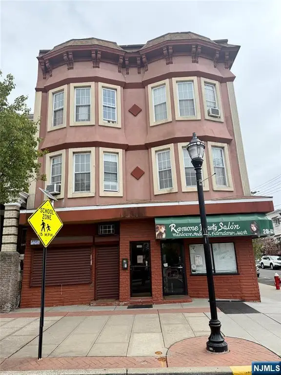 1300 Central 2L, Union City, NJ 07087