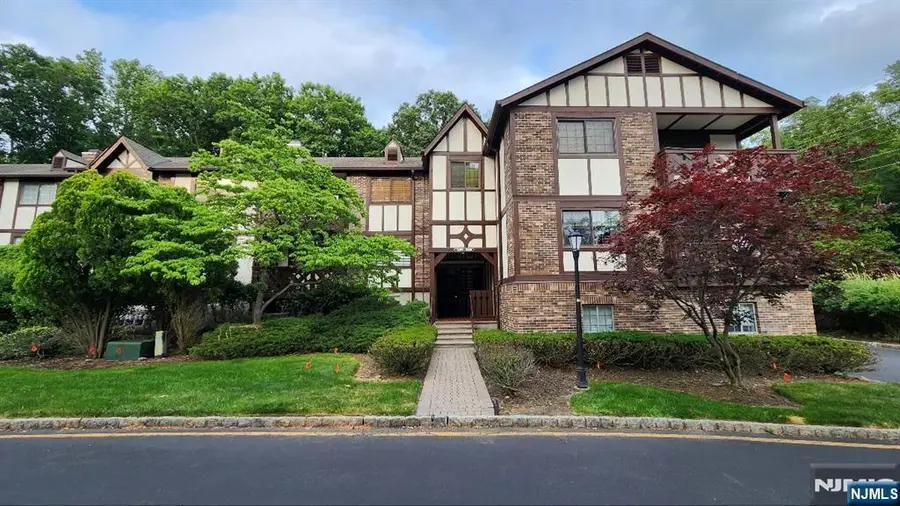 3112 Stowe Lane, Mahwah, NJ 07430 - #2
