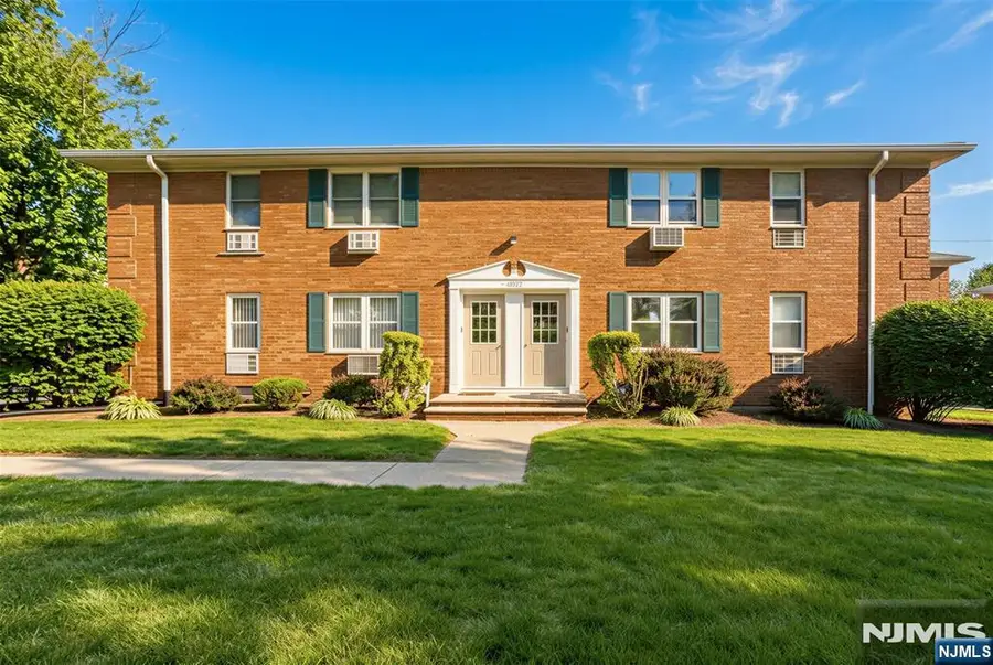 1130 Valley Road 2B, Wayne, NJ 07470 - #2