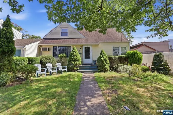 2 Yolanda Place, Lodi, NJ 07644