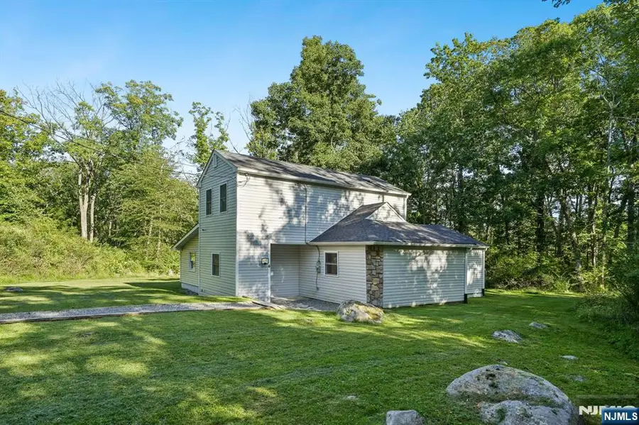 4 Quail Road, Sparta, NJ 07871 - #3