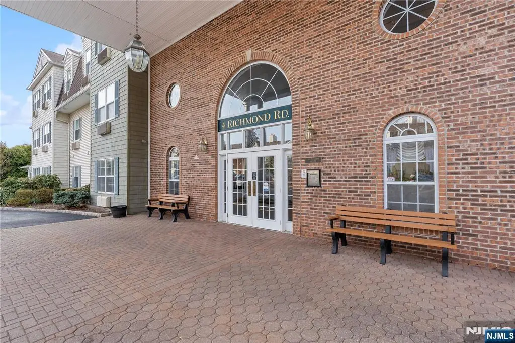 4 Richmond Road 215, West Milford, NJ 07480 - #1