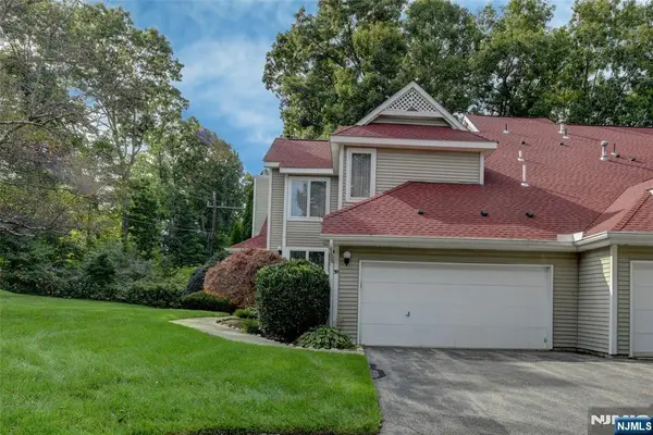 39 Ridgeview Terrace, Jefferson Township, NJ 07438