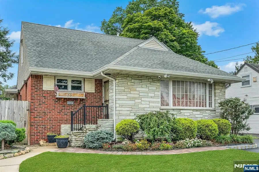 33 E Passaic Street, Rochelle Park, NJ 07662 - #3