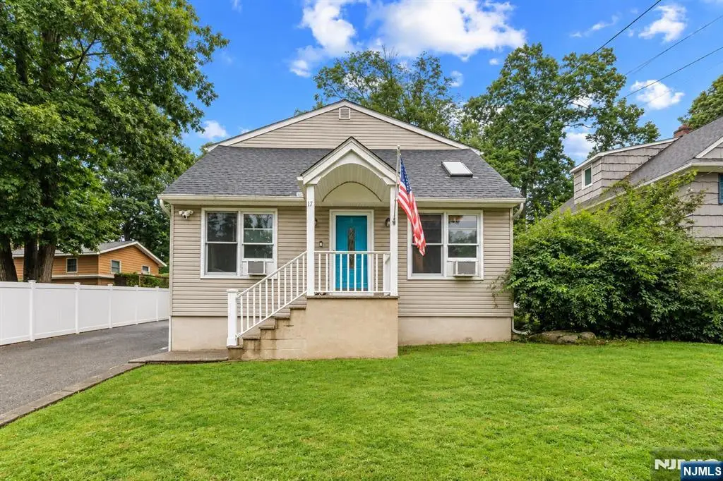 17 Pequot Road, Ringwood, NJ 07456 - #1