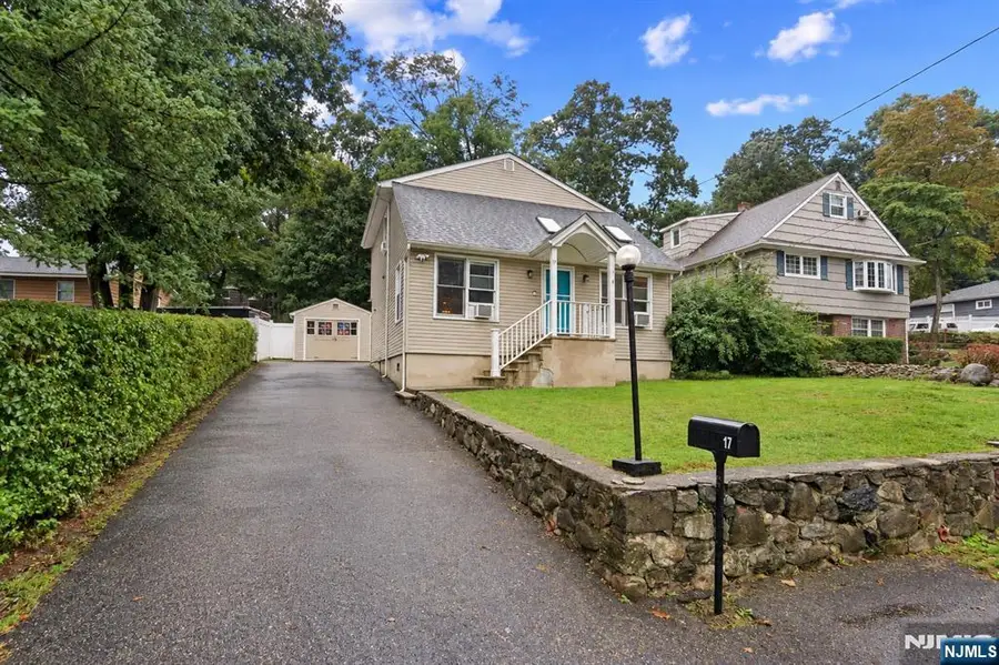 17 Pequot Road, Ringwood, NJ 07456 - #2