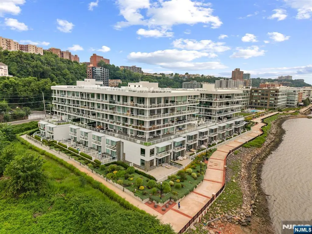 3 Somerset Lane x307, Edgewater, NJ 07020 - #1