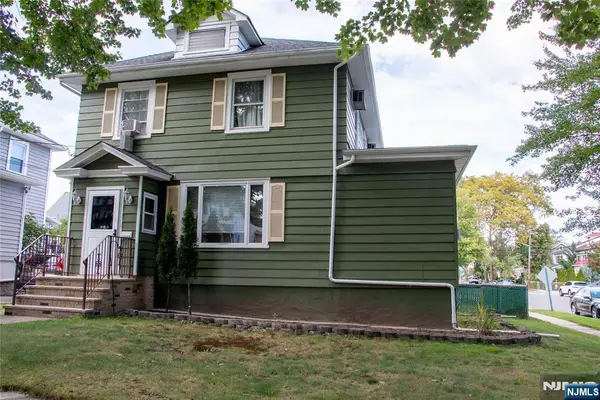 883 Ray Avenue, Ridgefield, NJ 07657