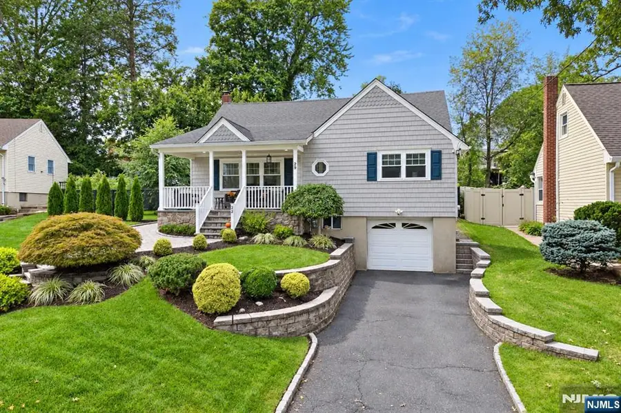 29 Oakley Terrace, Nutley, NJ 07110 - #3