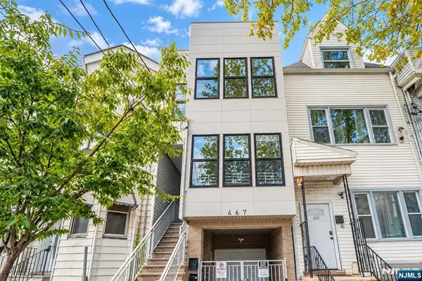 467 Bergen Avenue, Jersey City, NJ 07304