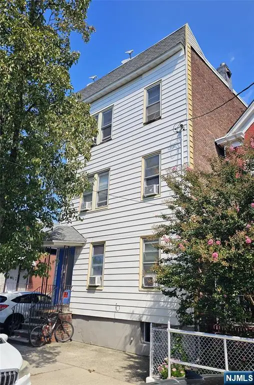 27 Milosh Street, Clifton, NJ 07011 - #2