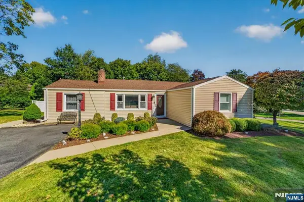 48 Florence Avenue, Denville Township, NJ 07834