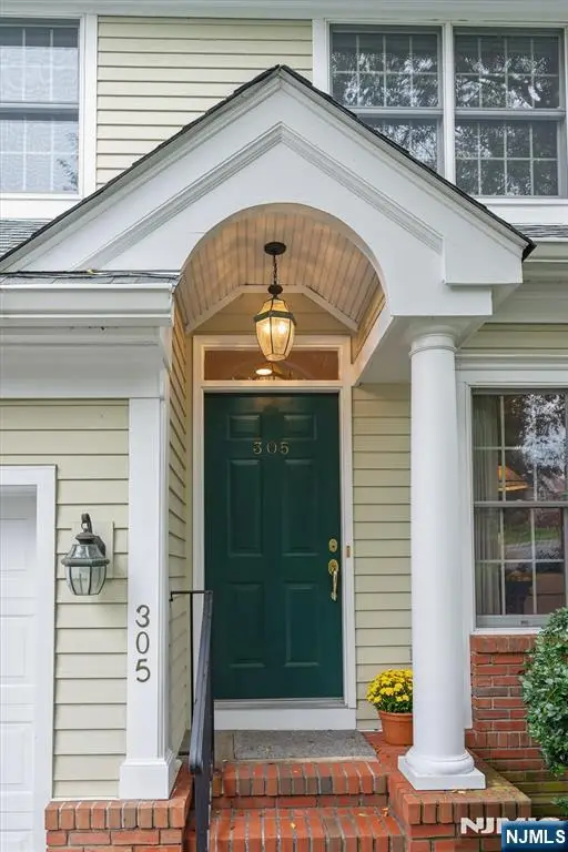 305 Huntington Court, Wyckoff, NJ 07481 - #3