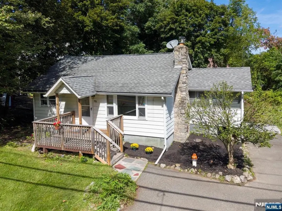 103 Breakneck Road, Highland Lakes, NJ 07422 - #2