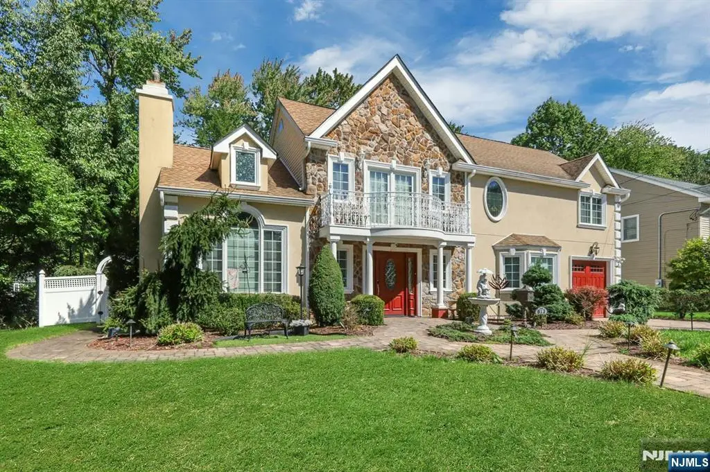 59 Lockwood Drive, Waldwick, NJ 07463 - #1