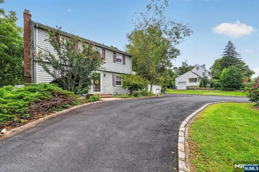 162 Hobart Gap Road, Livingston, NJ 07039 - #2