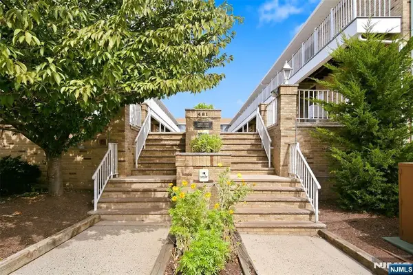 481 Walker Street 1I, Fairview, NJ 07022