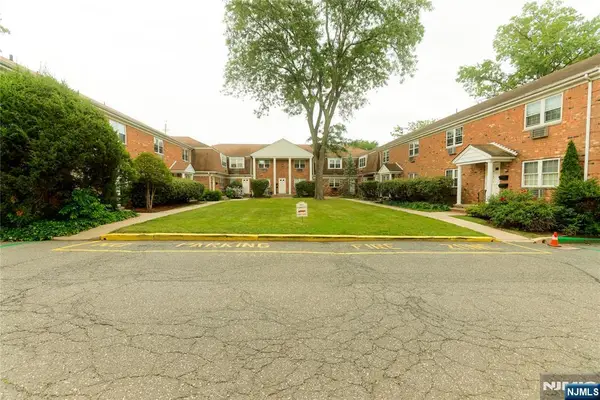 131 Fort Lee Road 131B, Teaneck, NJ 07666
