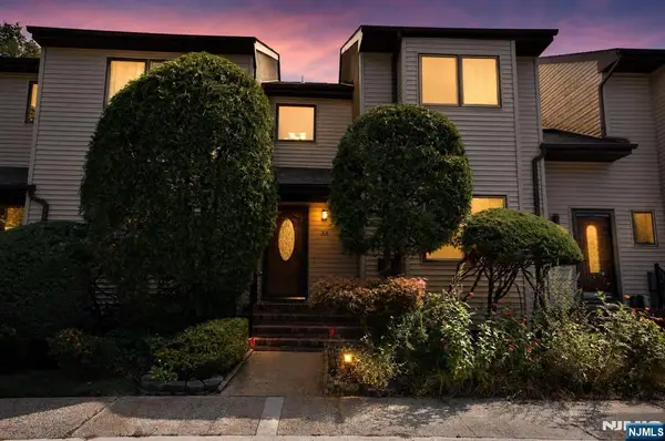 38 Ventura Court 38, Old Bridge, NJ 08857