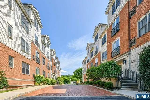 3307 The Plaza 3307, Tenafly, NJ 07670 - #2