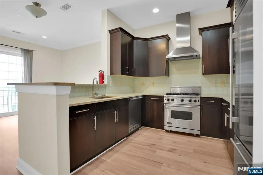 3307 The Plaza 3307, Tenafly, NJ 07670 - #3
