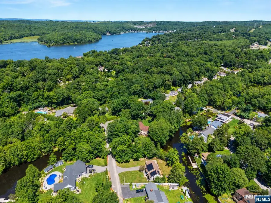 5 Three Rivers Drive, Lake Hopatcong, NJ 07849 - #3