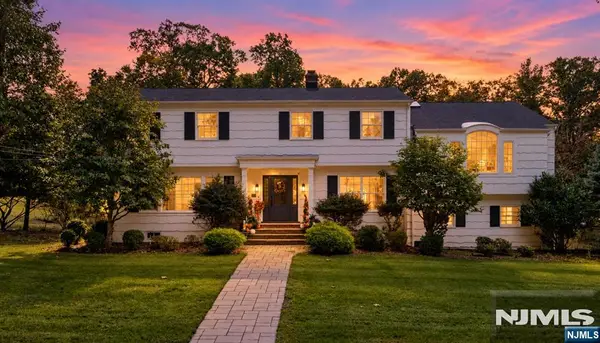 29 Dearborn Drive, Old Tappan, NJ 07675