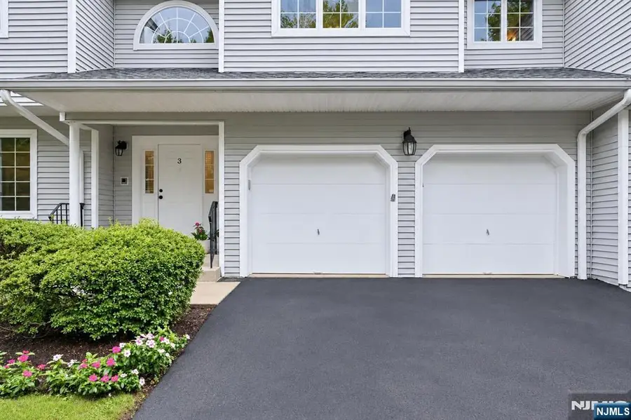 3 Drake Drive 3, Hillsdale, NJ 07642 - #2
