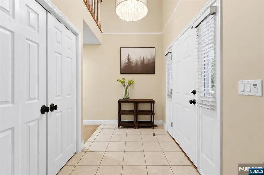 3 Drake Drive 3, Hillsdale, NJ 07642 - #3