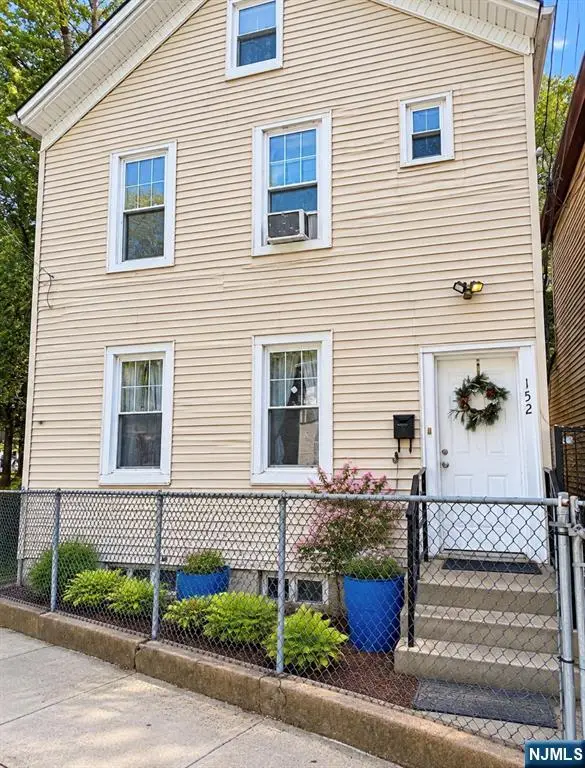 152 Main Street, Paterson, NJ 07522