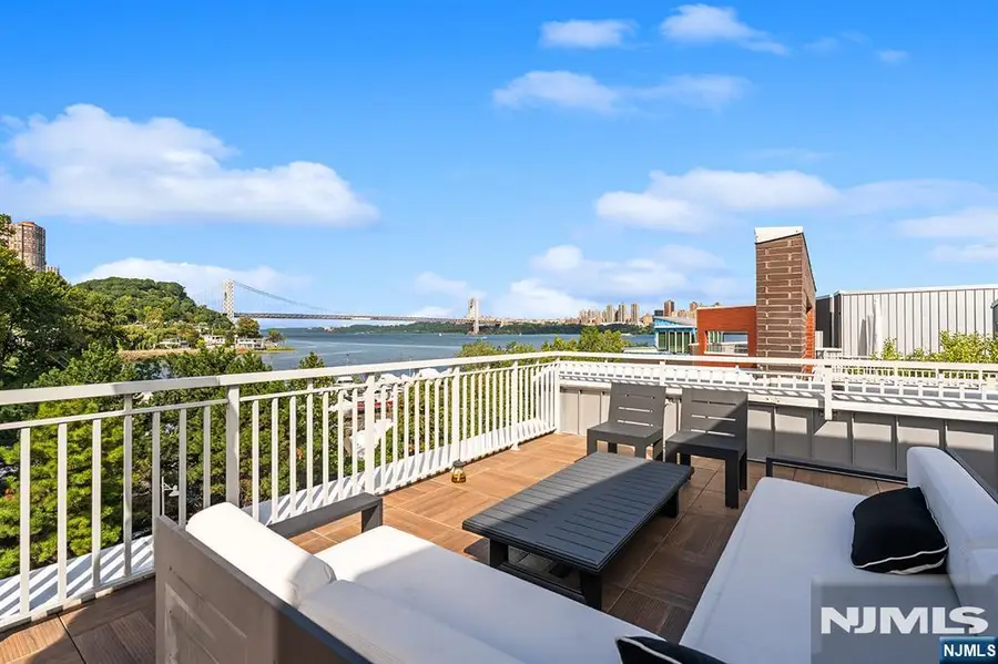 18 Vela Way, Edgewater, NJ 07020 - #3
