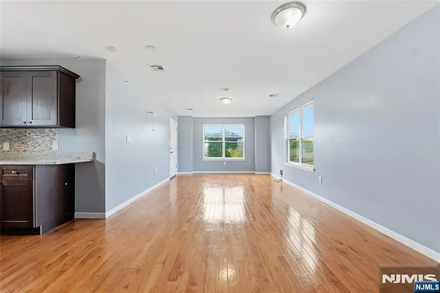 574 S 11th Street, Newark, NJ 07103 - #2
