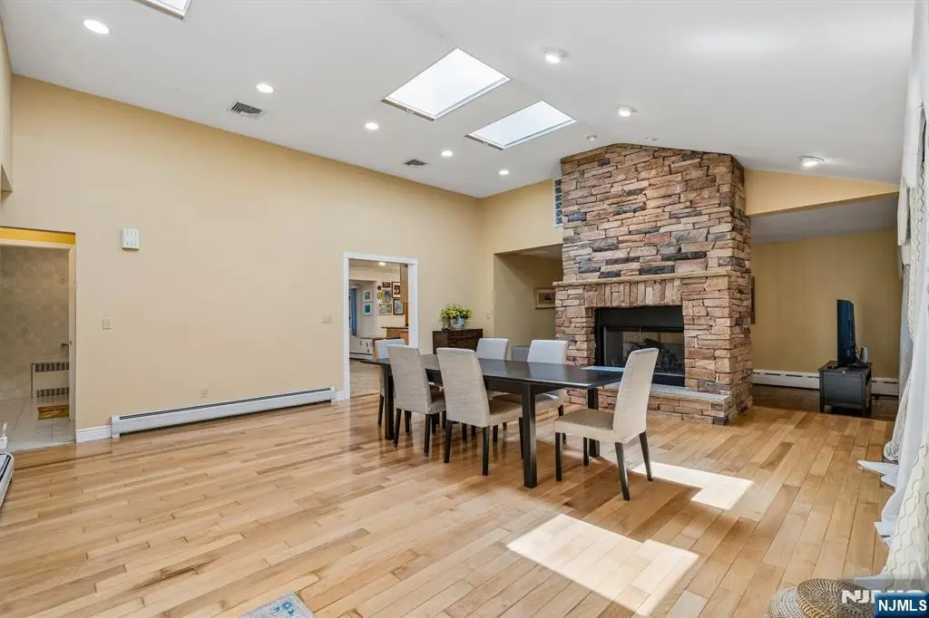 186 Laauwe Avenue, Preakness, NJ 07470 - #1